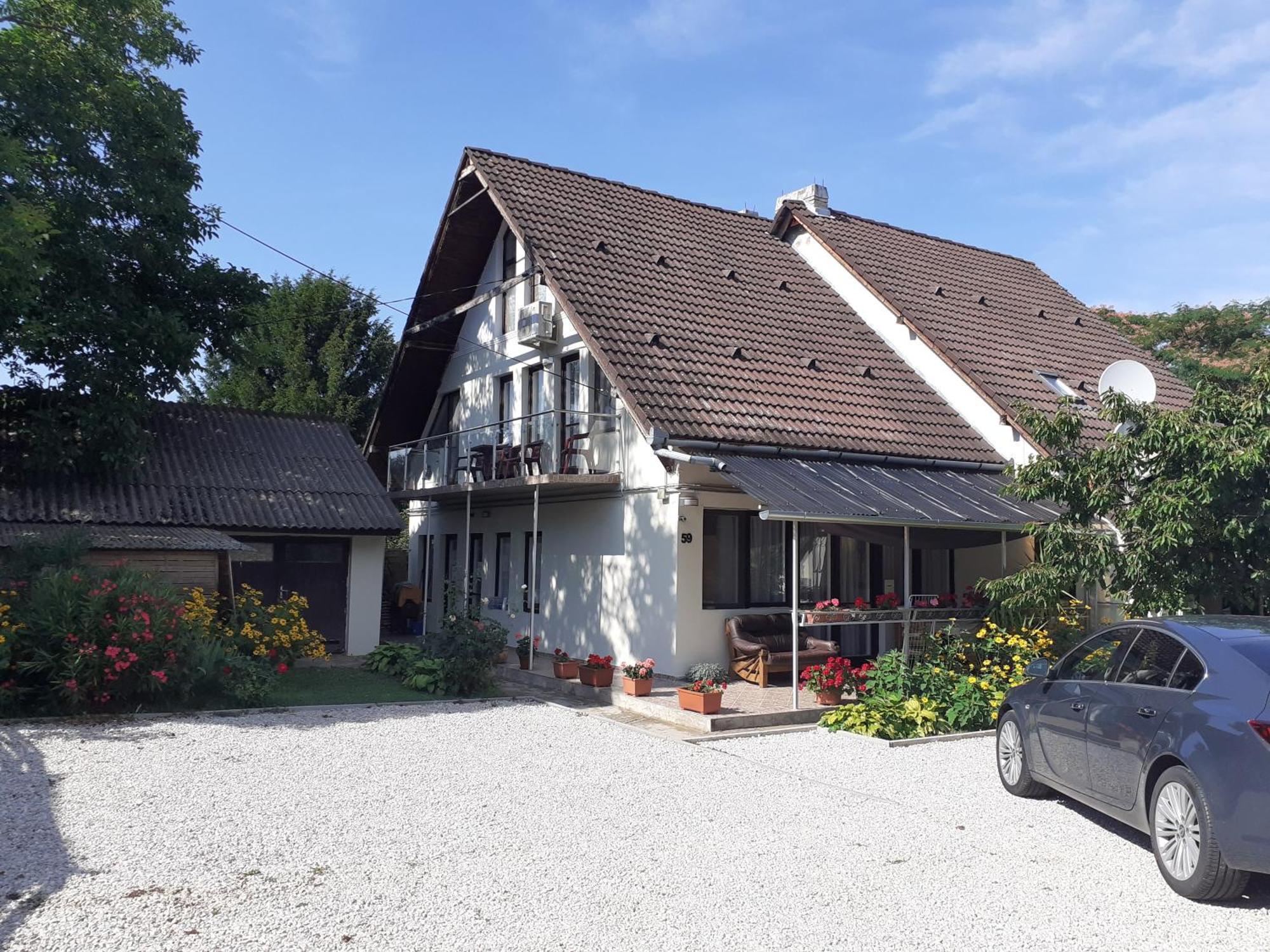 Margareta Apartman - Balatonlelle Exterior foto