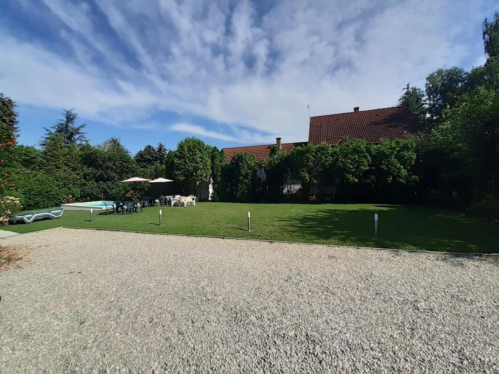 Margareta Apartman - Balatonlelle Exterior foto