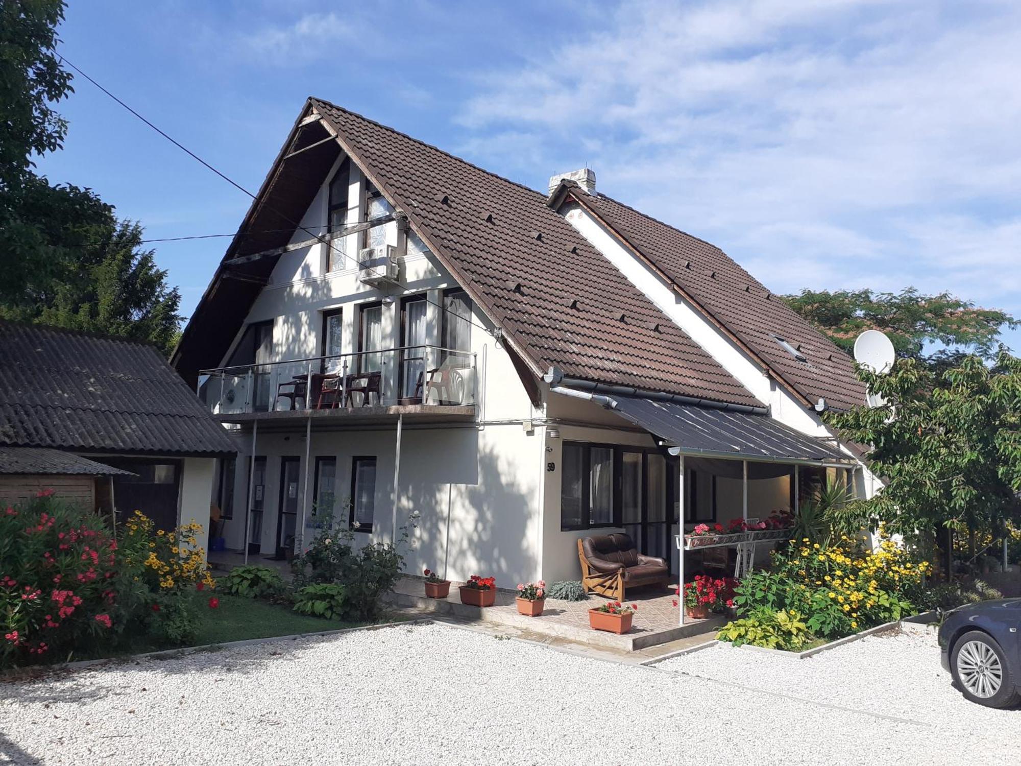 Margareta Apartman - Balatonlelle Exterior foto